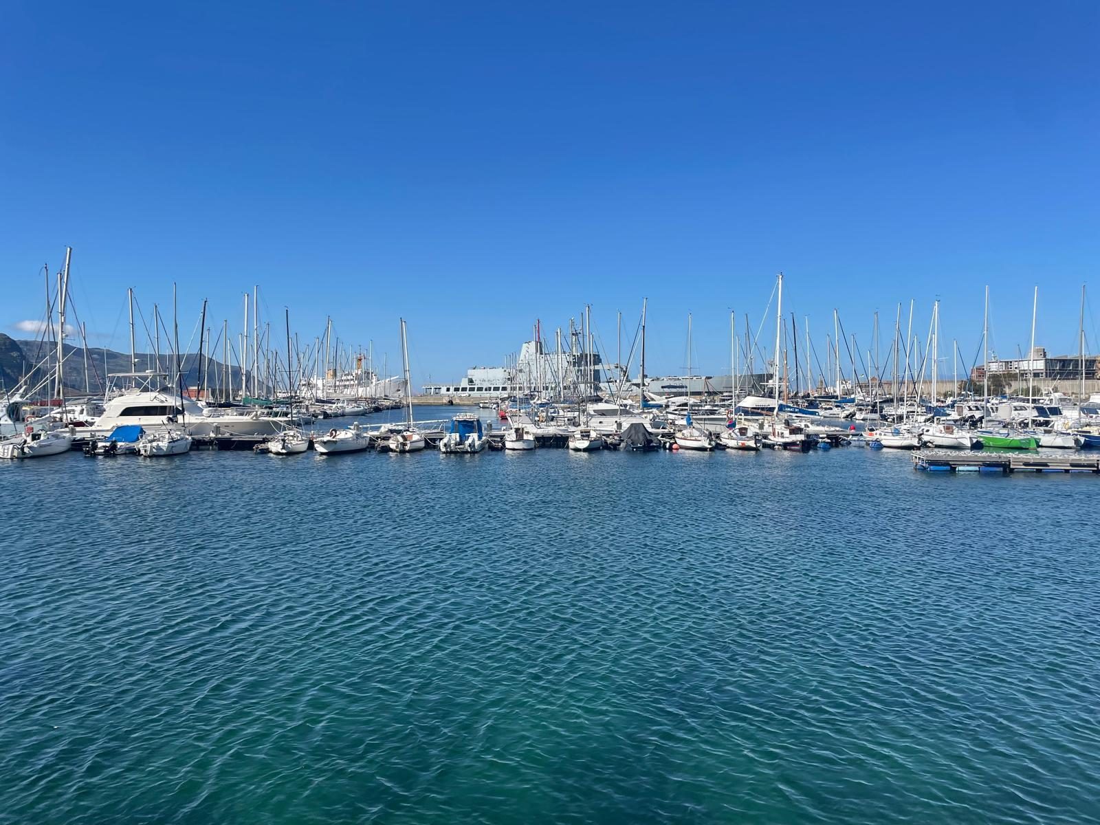 Simon's Town harbour